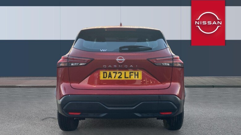 Nissan Qashqai 1.3 DiG-T MH Acenta Premium 5dr Petrol Hatchback